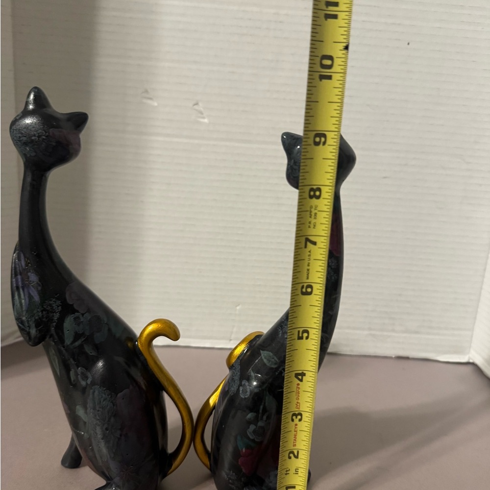 Modern Muse Cat Figurine Set of 2 - Picture 7 of 11